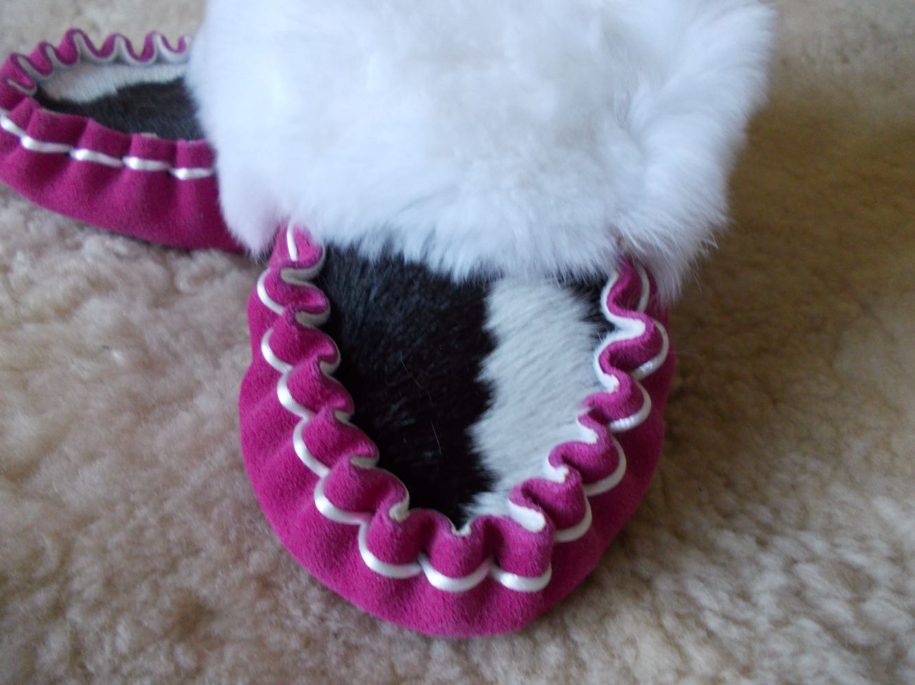 Rabbit - White With Hot Pink Suede And Calf